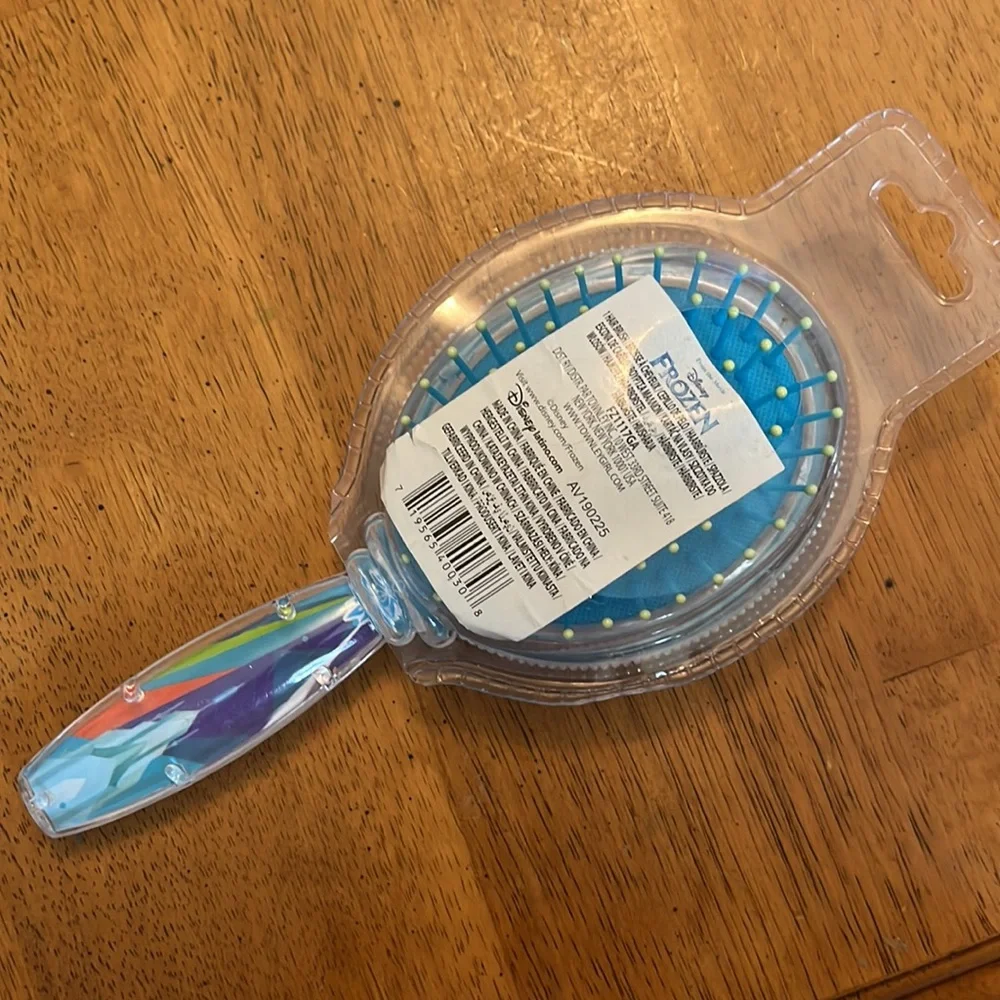 Disney Frozen Anna & Elsa Hair brush NWT